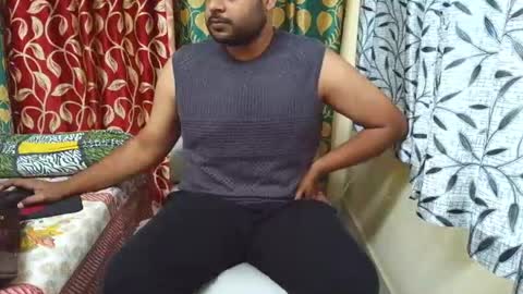 thecuteboyy online show from August 13, 4:04 am