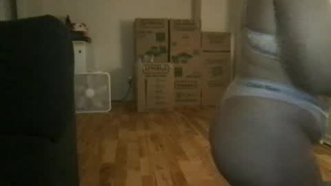 Masked Milf Christina online show from August 16, 3:43 am