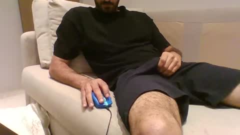 thedickhard1010 online show from April 16, 10:49 pm