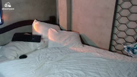 las cabras online show from May 19, 3:40 am