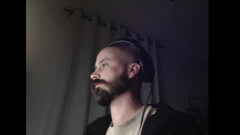 Goofy beard online show from June 5, 2:27 am