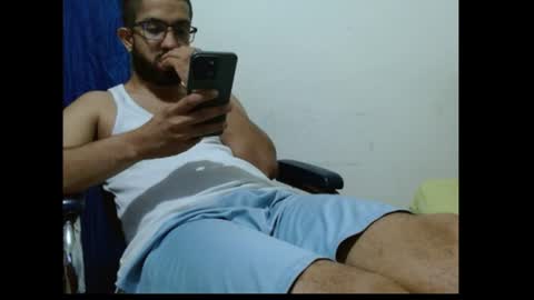 thehousedog online show from August 9, 2:56 am