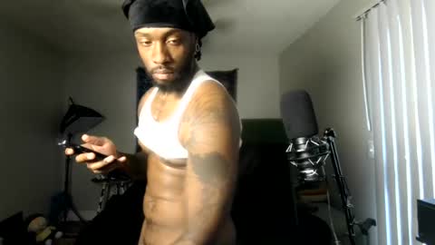 IXMCOUPLE444 online show from August 11, 1:51 am