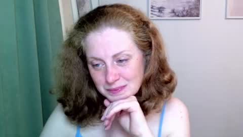 Ella online show from July 25, 6:45 pm