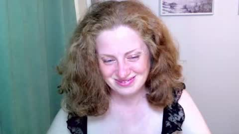 Ella online show from July 27, 8:25 pm