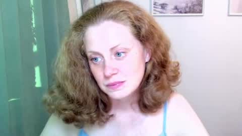 Ella online show from July 28, 5:08 pm