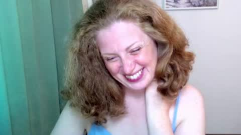 Ella online show from July 29, 9:05 am