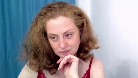 Ella online show from August 15, 9:02 am