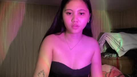 thelifeof_kiara online show from August 1, 3:07 pm