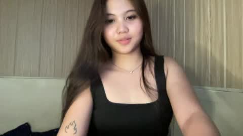 thelifeof_kiara online show from August 14, 8:40 am