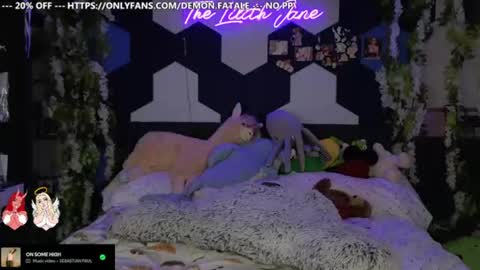 Lilith Jane online show from July 2, 1:06 am