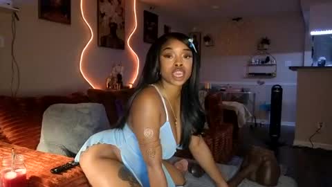 thelovelybrown online show from August 6, 1:26 am