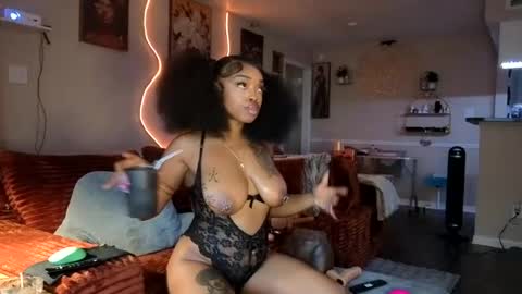 thelovelybrown online show from August 14, 12:58 am