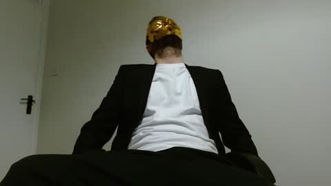 The Masked Londoner online show from March 4, 7:21 pm