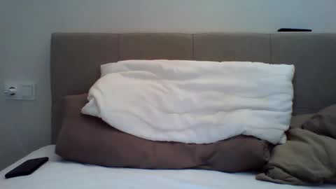 themikka1234 online show from May 26, 12:17 pm