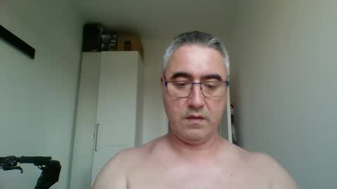 Themohican online show from May 28, 3:48 pm