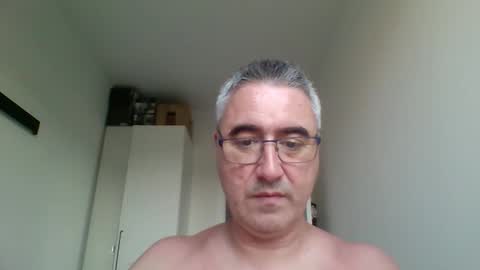 Themohican online show from May 31, 12:51 pm