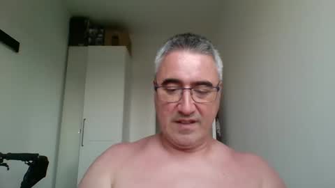 Themohican online show from May 31, 1:57 pm