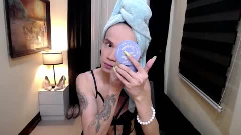 thenchantressduo69 online show from February 25, 2:48 pm