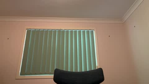 theone206724 online show from August 8, 1:49 am