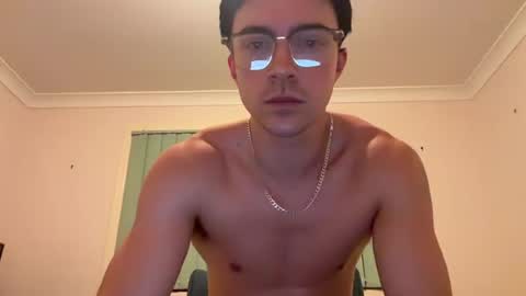 theone206724 online show from August 8, 11:21 am