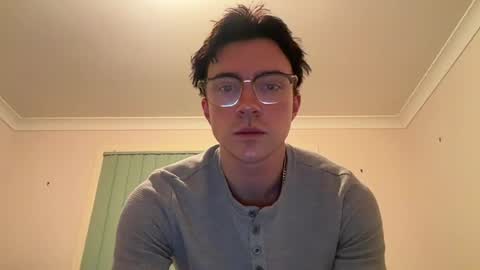 theone206724 online show from August 10, 10:27 am
