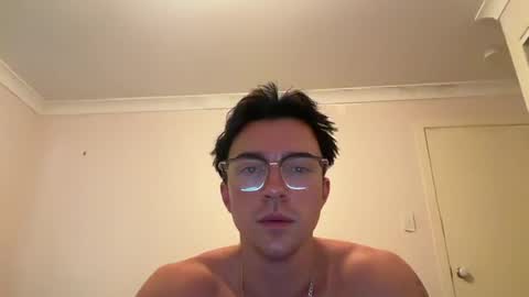 theone206724 online show from August 11, 6:15 am