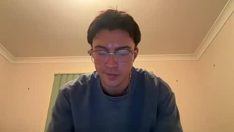 theone206724 online show from August 14, 9:46 am