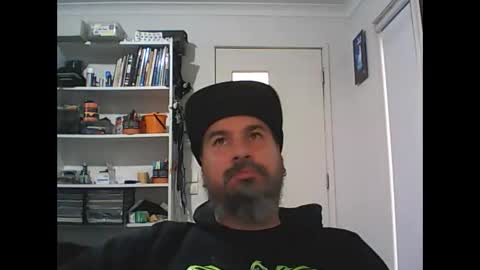 aussiebeard online show from May 18, 1:50 am