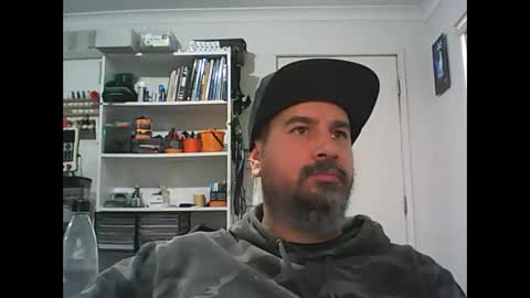aussiebeard online show from May 20, 2:45 am