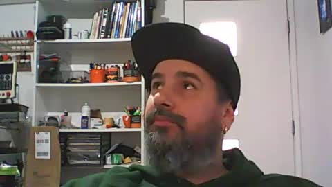 aussiebeard online show from June 19, 4:23 am