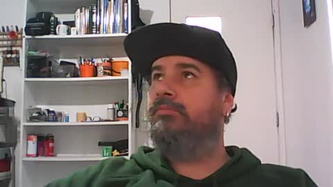 aussiebeard online show from August 10, 2:46 am