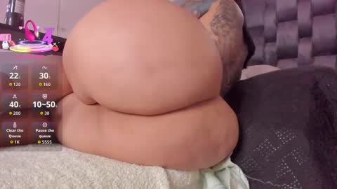 Pamela  online show from July 31, 8:03 pm