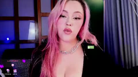 Rosie  online show from July 29, 7:32 pm