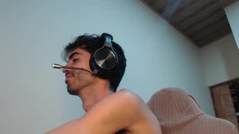 Santiago Enrique online show from May 6, 6:37 am