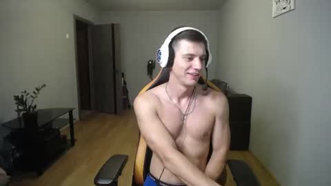 Nick   online show from August 8, 7:14 pm