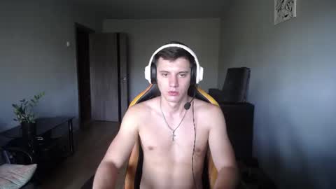 Nick   online show from August 11, 9:33 am