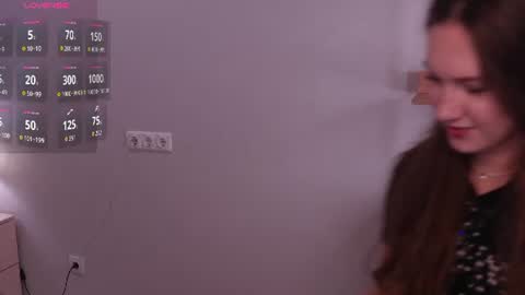 Selena online show from August 16, 1:09 am