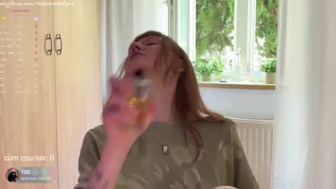 Lisa                                           online show from July 16, 1:01 pm
