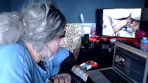 theshowgirl online show from May 17, 9:54 am