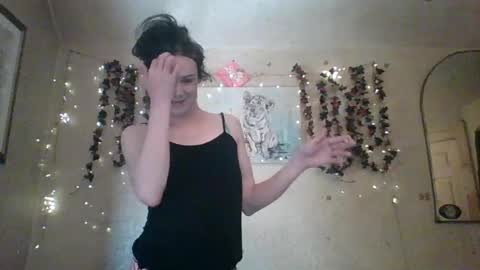 sillymillie0 online show from June 23, 5:58 pm