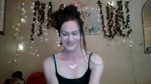 sillymillie0 online show from August 12, 10:34 pm