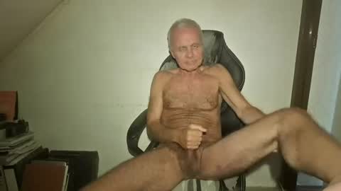 NudeDJ online show from July 8, 7:34 am