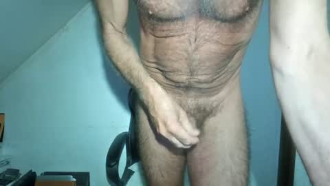 NudeDJ online show from August 7, 9:20 am
