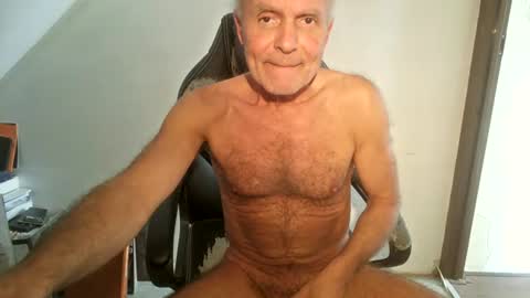 NudeDJ online show from August 12, 6:49 am