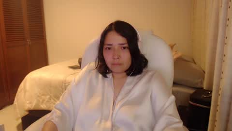 Mai online show from August 4, 2:19 am