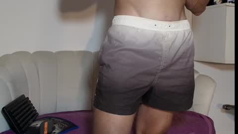 TheTopAlex online show from August 7, 6:19 pm