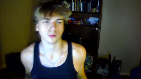 Vince online show from August 3, 2:40 am