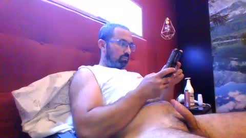 Carlos1990 online show from August 1, 3:01 am