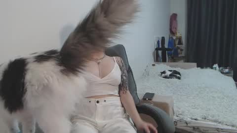theysaidimcute online show from April 9, 12:40 am